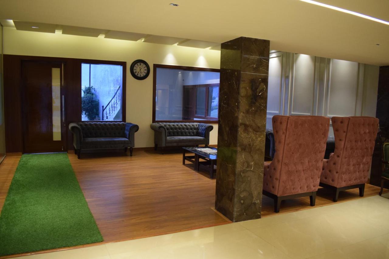 Hotel Ambica Katra Катра Экстерьер фото