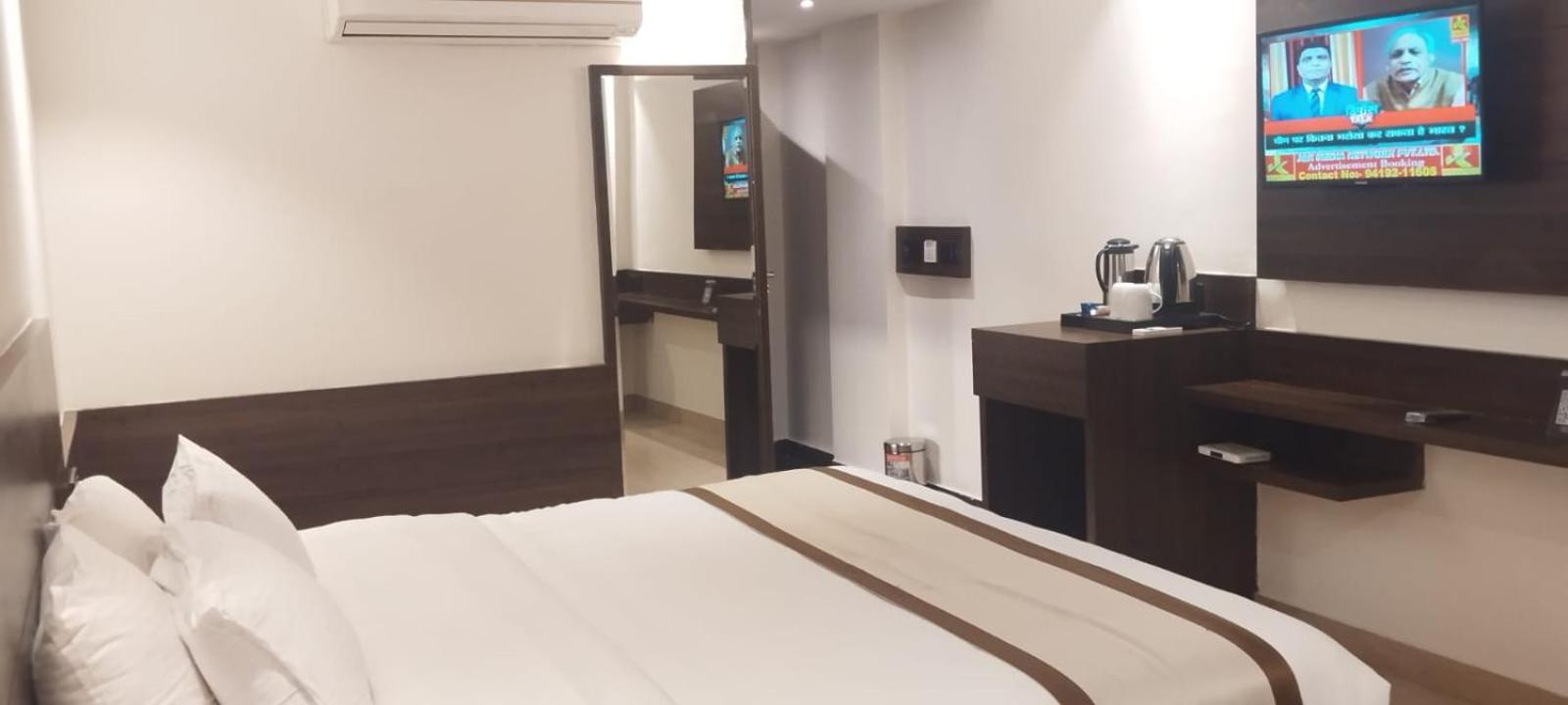 Hotel Ambica Katra Катра Экстерьер фото