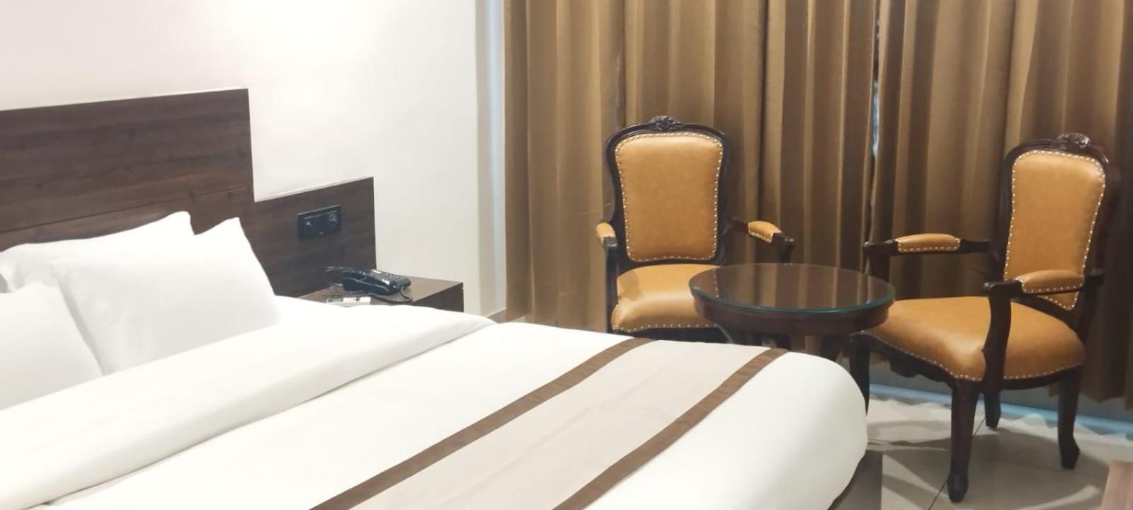 Hotel Ambica Katra Катра Экстерьер фото