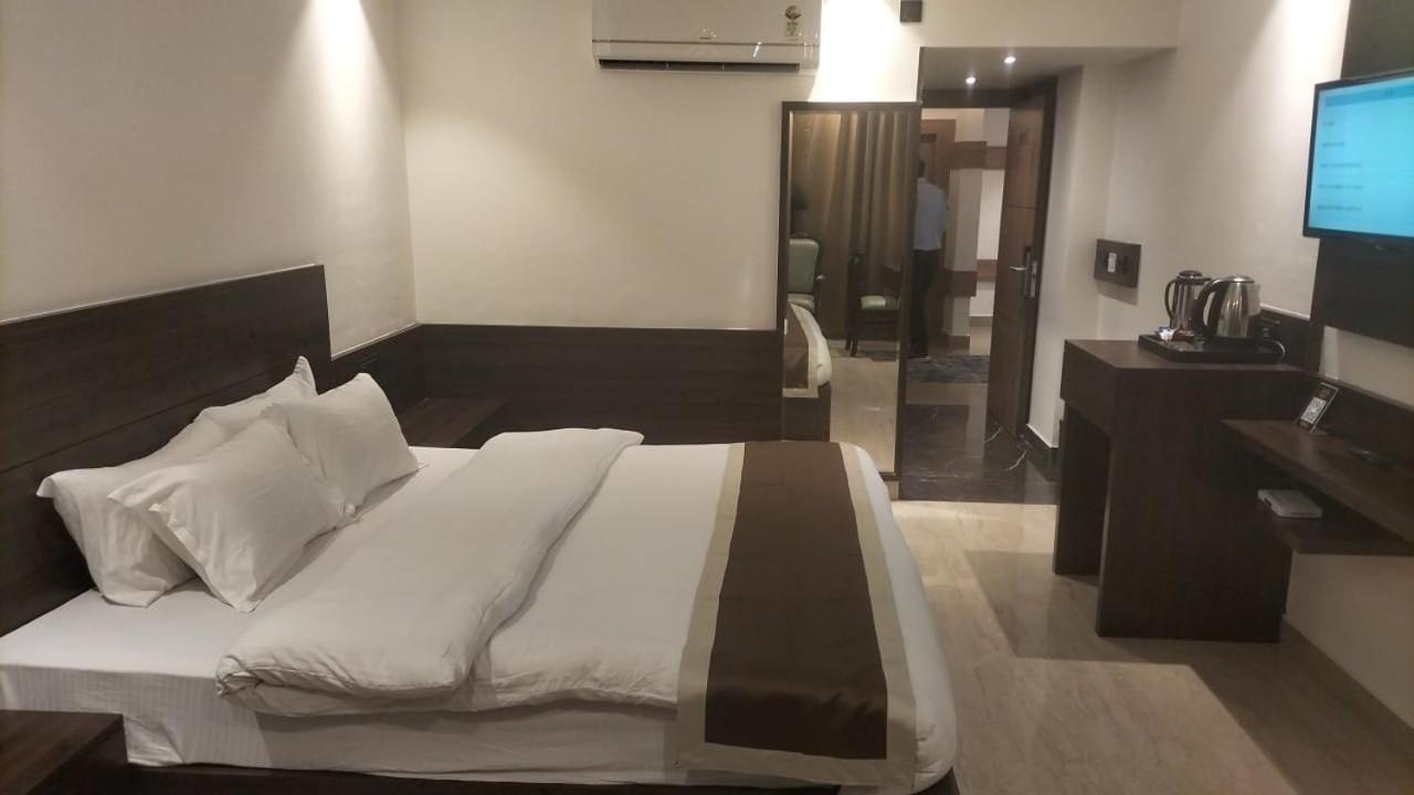 Hotel Ambica Katra Катра Экстерьер фото