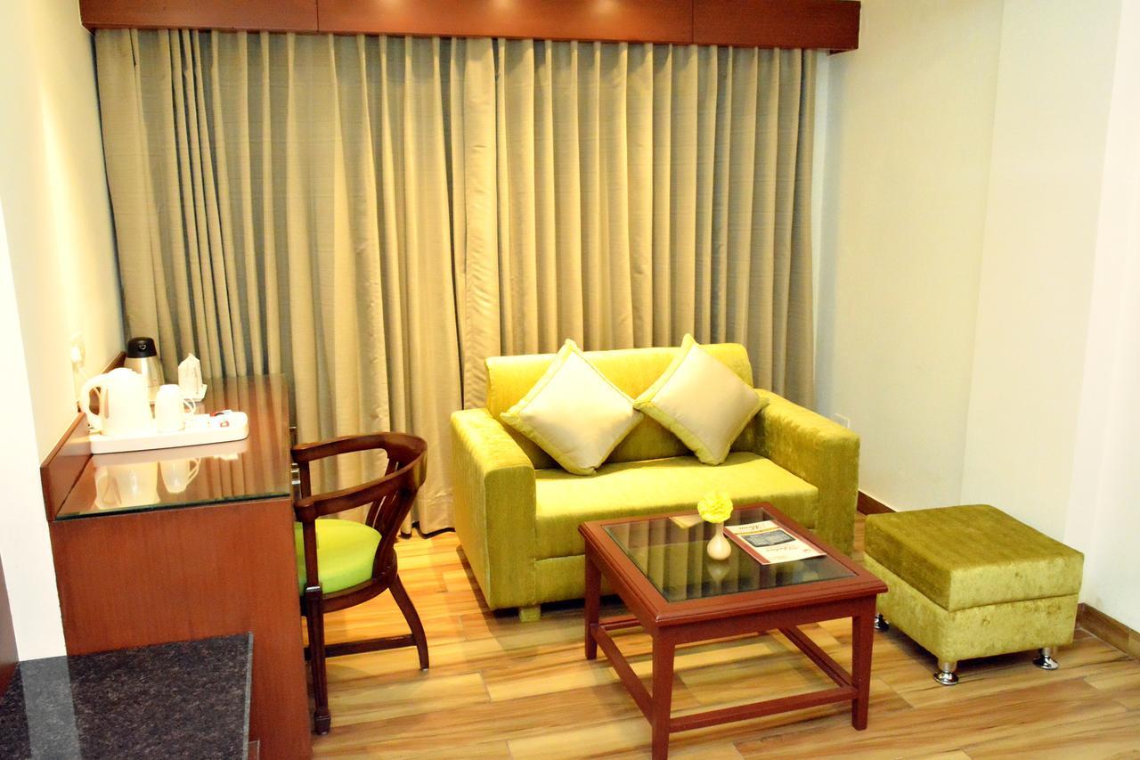 Hotel Ambica Katra Катра Экстерьер фото
